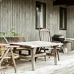 Architectural Gem Near With Air 度假居 *